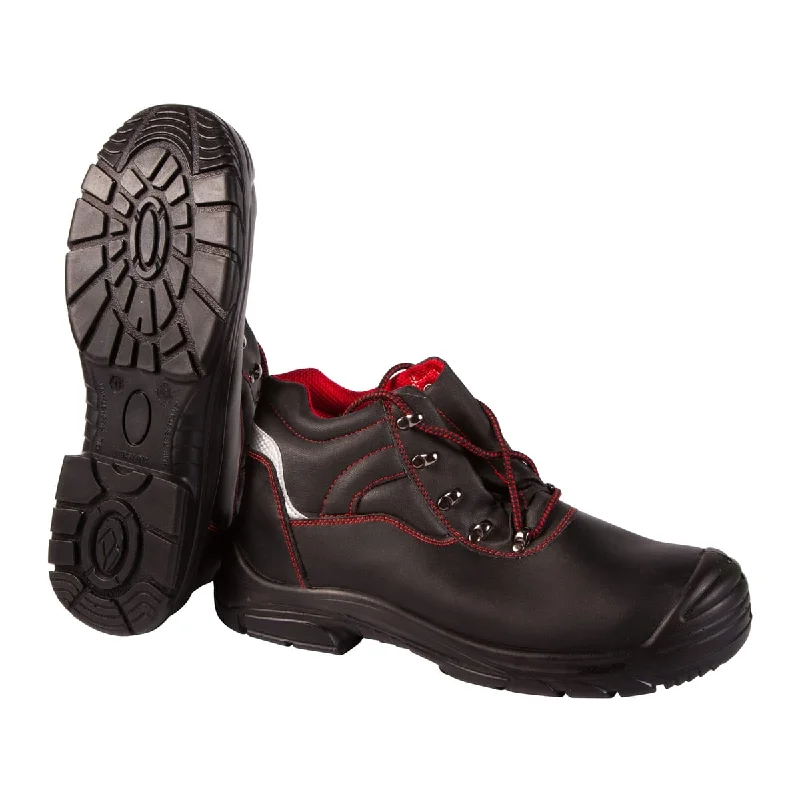 Men's work & safety boots with a reflective strip for low - light visibilityWestaro Apprentice S3 Boot Men's work & safety boots with a reflective strip for low - light visibilityWestaro Apprentice S3 Boot