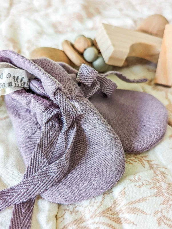 Men's buckle - detail canvas booties for a casual lookKate Quinn Organic Cotton Lilac Tie Booties (0-3m)