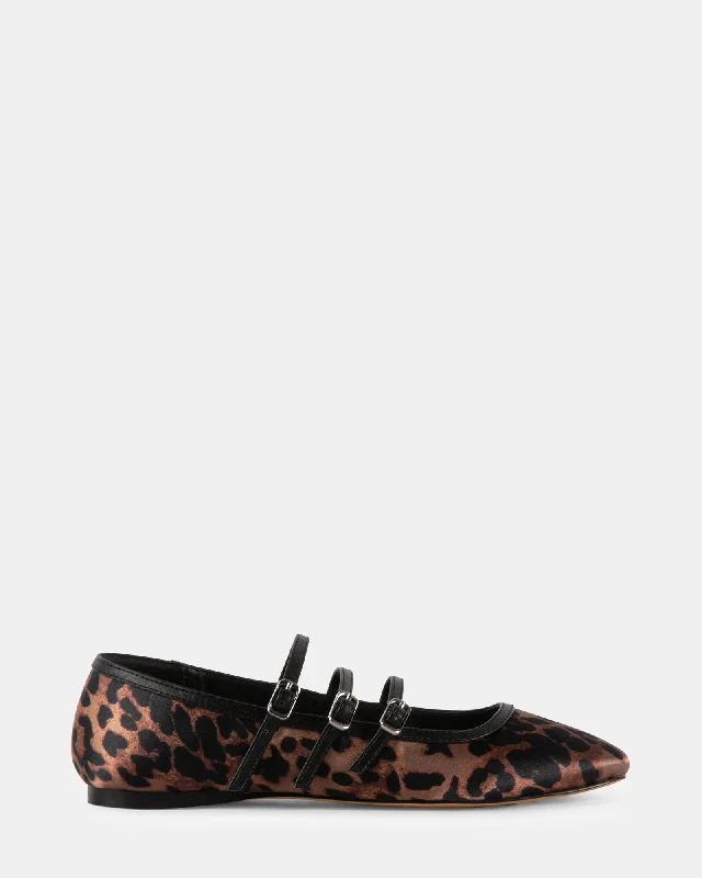 Men's loafers with a leather lining for comfort Men's loafers with a leather lining for comfort STOIC LEOPARD SATIN Men's loafers with a leather lining for comfort Men's loafers with a leather lining for comfort STOIC LEOPARD SATIN