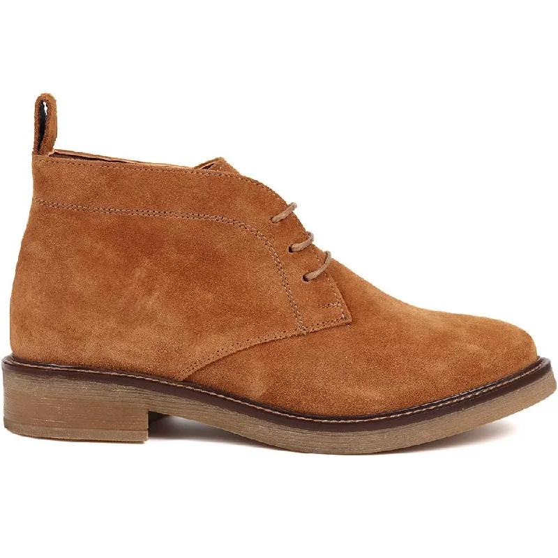 Men's casual shoes with a padded heel for comfort Manuela Suede Chukka Boots - MANUELA / 324 329