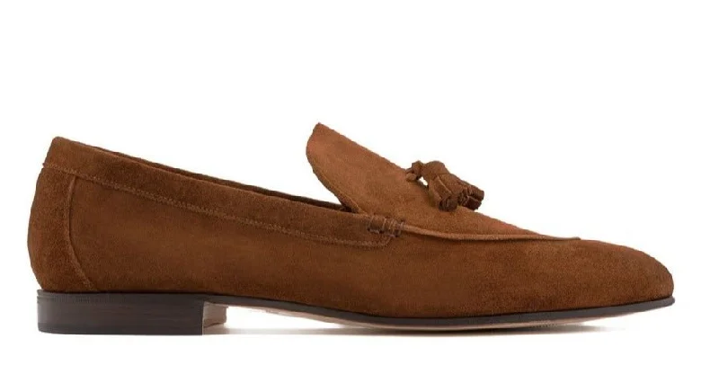 Men's loafers with a smooth leather finish Men's loafers with a smooth leather finish LOAFER UNLINED WITH TASSELS SUEDE LEATHER Men's loafers with a smooth leather finish Men's loafers with a smooth leather finish LOAFER UNLINED WITH TASSELS SUEDE LEATHER