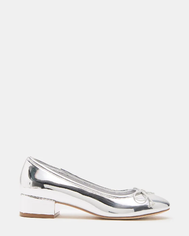 Men's loafers with a pointed toe for a stylish appearance Men's loafers with a pointed toe for a stylish appearance CHERISH SILVER Men's loafers with a pointed toe for a stylish appearance Men's loafers with a pointed toe for a stylish appearance CHERISH SILVER