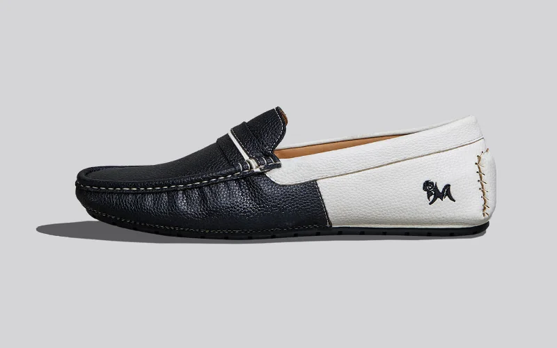 Men's loafers with a moc - toe design Men's loafers with a moc - toe design Color Block Loafers : White-Black Men's loafers with a moc - toe design Men's loafers with a moc - toe design Color Block Loafers : White-Black