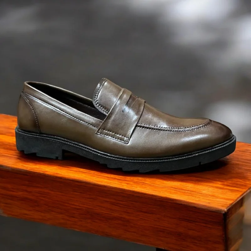 Men's slippers with a rubber sole for outdoor use Latisa leather shoes