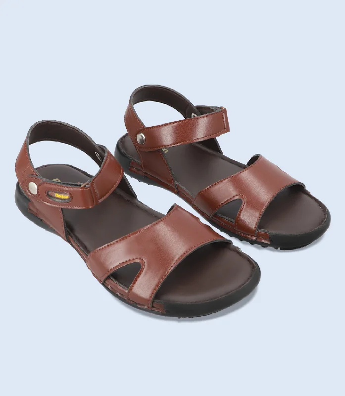 Men's sandals in a neutral color like black or brown Men's sandals in a neutral color like black or brown BM5679-CHOCO-Men Sandals Men's sandals in a neutral color like black or brown Men's sandals in a neutral color like black or brown BM5679-CHOCO-Men Sandals