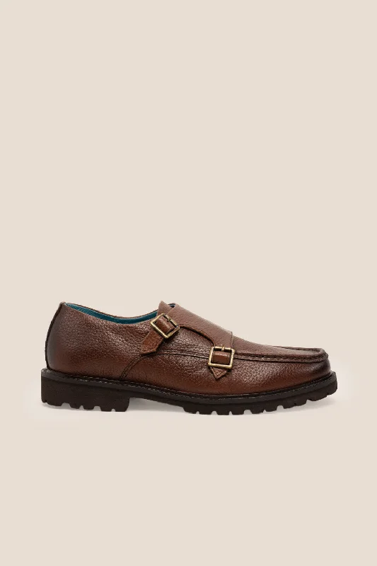 Men's casual shoes with a low - profile design Ethan Brown