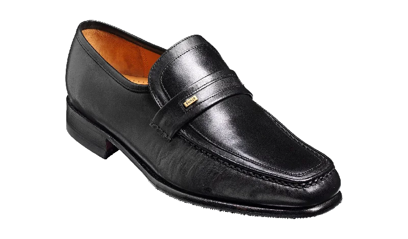 Men's loafers with a smooth leather finish Men's loafers with a smooth leather finish Wesley - Black Calf Men's loafers with a smooth leather finish Men's loafers with a smooth leather finish Wesley - Black Calf