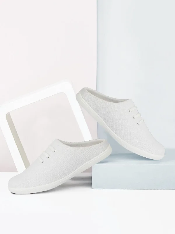 Men's casual shoes with a logo patch on the tongue Men White Casual Canvas Slip-On Shoes Men's casual shoes with a logo patch on the tongue Men White Casual Canvas Slip-On Shoes