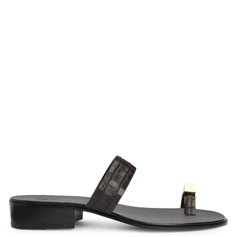 Men's loafers with a moc - toe design Men's loafers with a moc - toe design Giuseppe Zanotti Bardack Men's loafers with a moc - toe design Men's loafers with a moc - toe design Giuseppe Zanotti Bardack