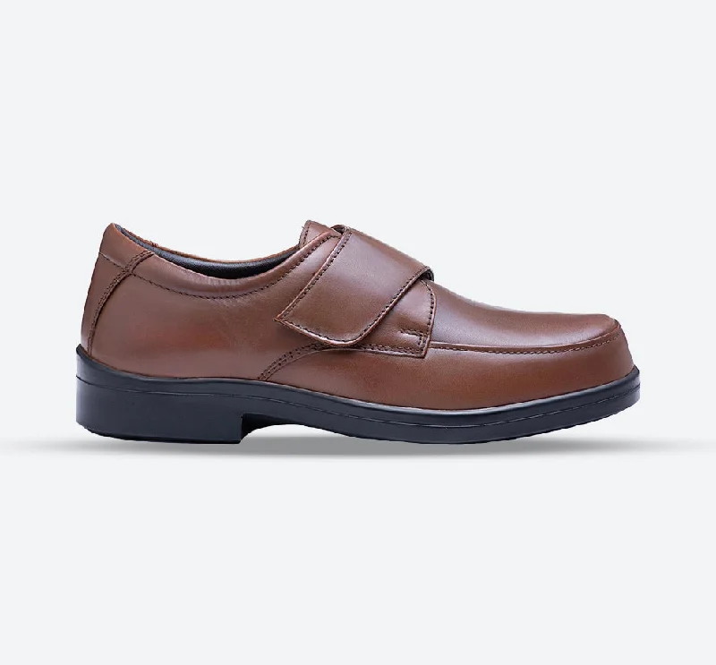 Men's casual shoes with a sporty look and feel Mens Wide Fit Tredd Well York Velcro Shoes - Tan