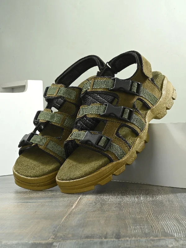 Men's sandals with a shock - absorbing insole Men's sandals with a shock - absorbing insole BUCIK Men's Leather Slip-On Sandal Men's sandals with a shock - absorbing insole Men's sandals with a shock - absorbing insole BUCIK Men's Leather Slip-On Sandal