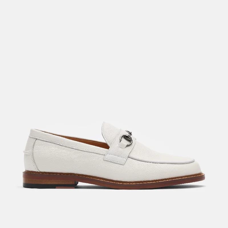Men's loafers with a perforated leather upper for ventilation Men's loafers with a perforated leather upper for ventilation Boardwalk White Pebble Leather Horse-Bit Loafers Men's loafers with a perforated leather upper for ventilation Men's loafers with a perforated leather upper for ventilation Boardwalk White Pebble Leather Horse-Bit Loafers