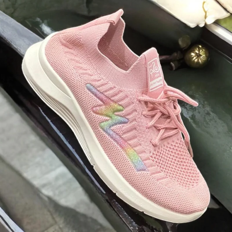 Men's slippers with a logo patch on the side Pink comfy shoes