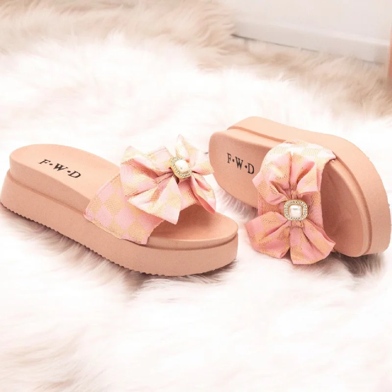 Men's slippers with a decorative pom - pom or tassel M097 fz slipper