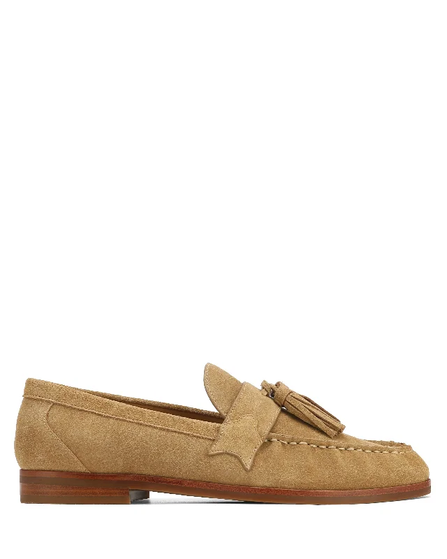 Men's loafers with a perforated leather upper for ventilation Men's loafers with a perforated leather upper for ventilation Lido Tan Cow Suede Men's loafers with a perforated leather upper for ventilation Men's loafers with a perforated leather upper for ventilation Lido Tan Cow Suede
