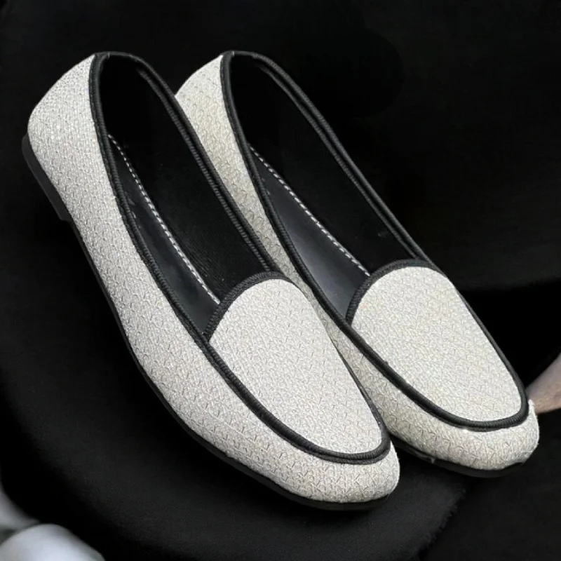Men's slippers with a Velcro closure for easy on and off Gilana pump