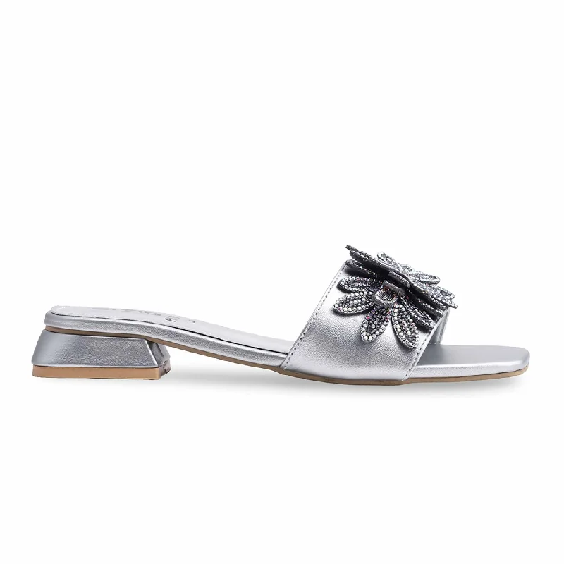 Men's slippers with a pointed toe for a stylish appearance Silver Fancy Slipper FN7945 Men's slippers with a pointed toe for a stylish appearance Silver Fancy Slipper FN7945