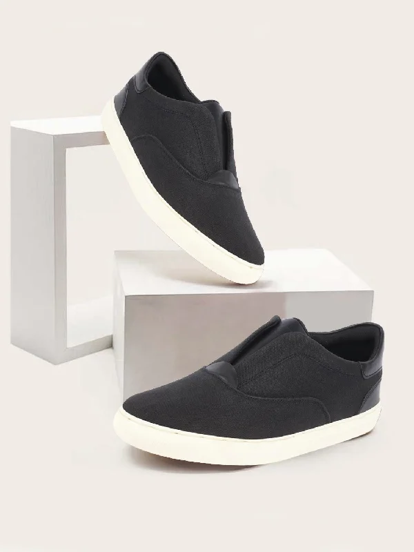 Men's casual shoes with a sporty look and feel Men Black Classic Upper Denim Comfort No Touch Slip On Canvas Sneakers Shoes Men's casual shoes with a sporty look and feel Men Black Classic Upper Denim Comfort No Touch Slip On Canvas Sneakers Shoes