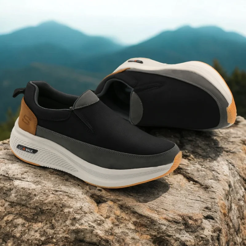 Men's slippers with a Velcro closure for easy on and off Qz006 comfy walk