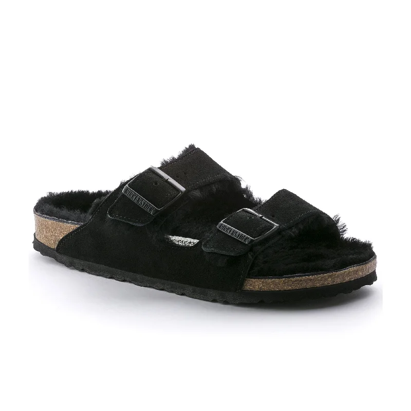 Men's sandals with a decorative buckle or charm Men's sandals with a decorative buckle or charm Arizona Shearling Black Suede Leather/Shearling Men's sandals with a decorative buckle or charm Men's sandals with a decorative buckle or charm Arizona Shearling Black Suede Leather/Shearling