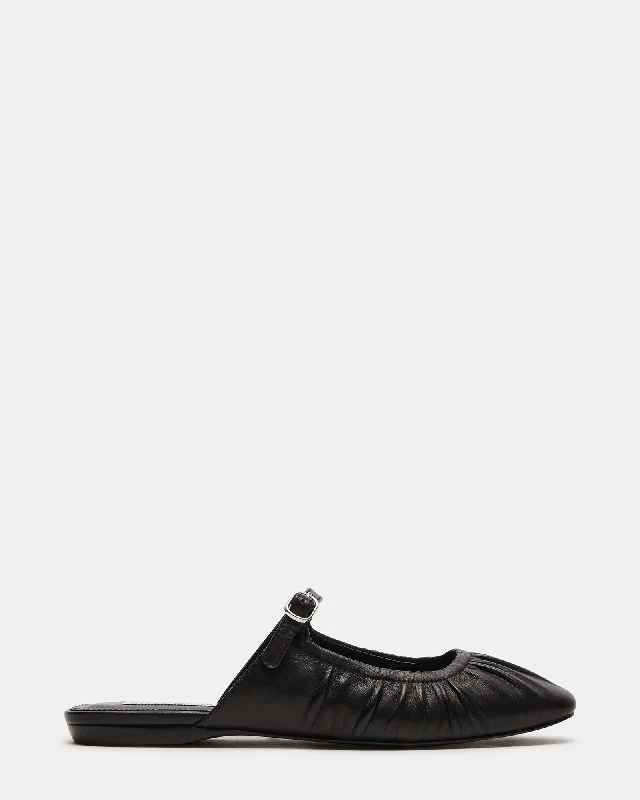 Men's leather loafers with a penny slot Men's leather loafers with a penny slot GISELEE BLACK LEATHER Men's leather loafers with a penny slot Men's leather loafers with a penny slot GISELEE BLACK LEATHER
