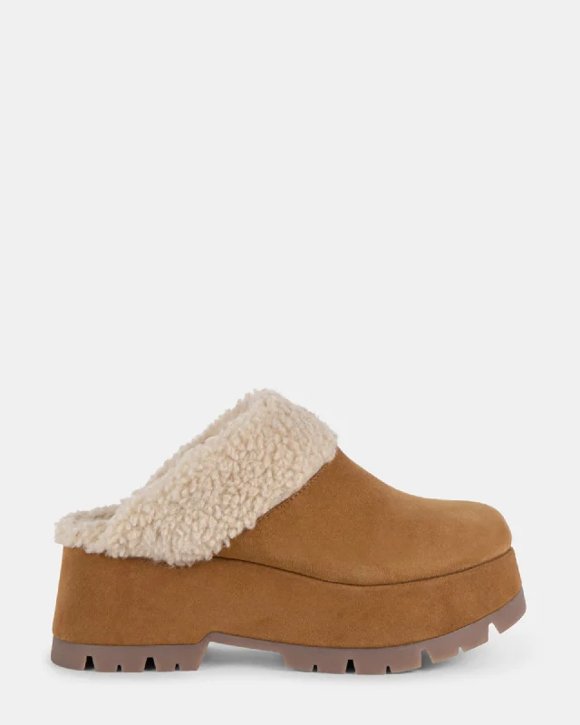 Men's loafers with a cushioned footbed Men's loafers with a cushioned footbed JUNEY TAN SUEDE Men's loafers with a cushioned footbed Men's loafers with a cushioned footbed JUNEY TAN SUEDE