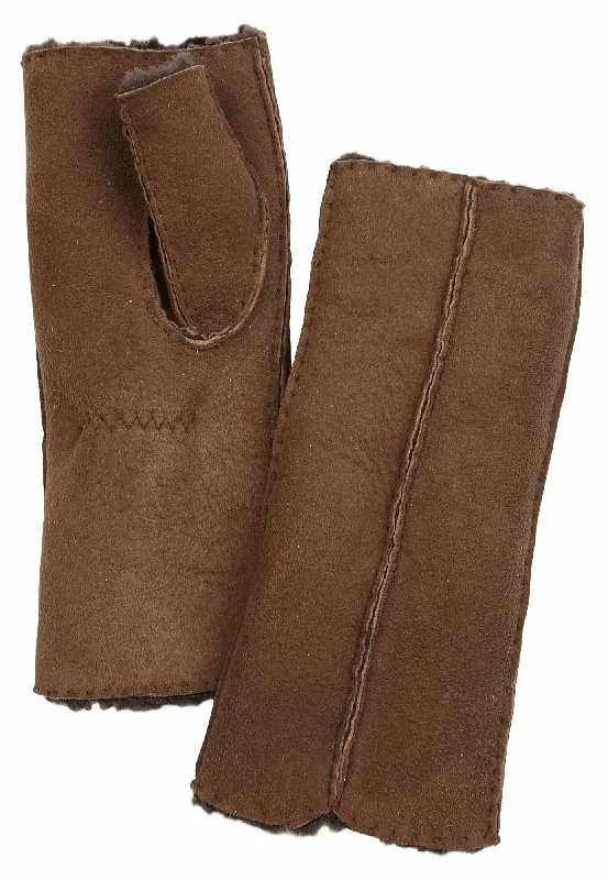 Men's slippers with a stretchy side panel for a better fit WOMEN'S SHEEPSKIN WRISTWARMERS