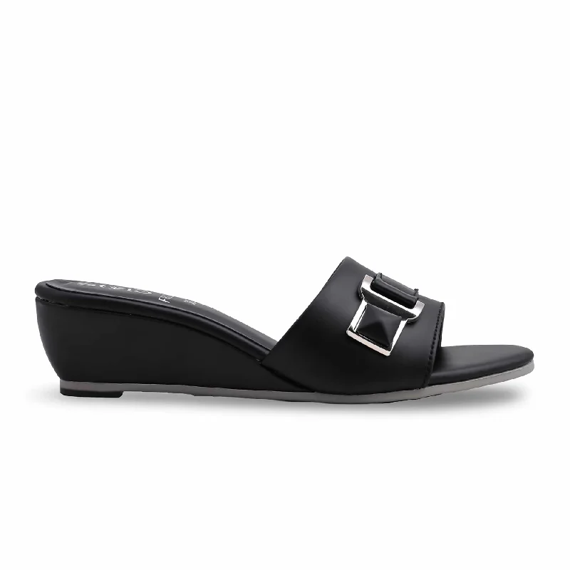 Men's slippers with a decorative pom - pom or tassel Black Wedge heel Slipper FR8281 Men's slippers with a decorative pom - pom or tassel Black Wedge heel Slipper FR8281