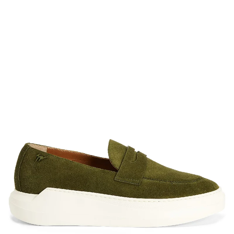 Men's loafers with a smooth leather finish Men's loafers with a smooth leather finish Giuseppe Zanotti Conley Glam Men's loafers with a smooth leather finish Men's loafers with a smooth leather finish Giuseppe Zanotti Conley Glam