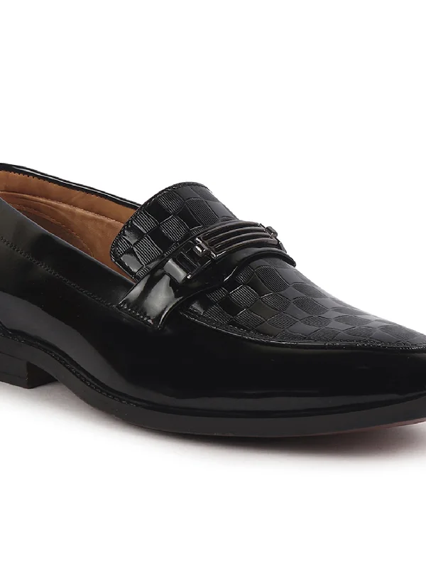 Men's casual shoes with a padded heel for comfort Men Black Casual Patent Leather Slip-On Loafers
