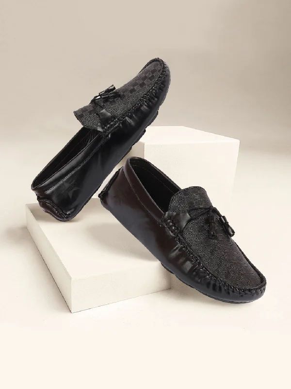 Men's casual shoes with a sporty look and feel Men Black Textured Design Casual Tassel Slip On Driving Loafer and Moccasins Men's casual shoes with a sporty look and feel Men Black Textured Design Casual Tassel Slip On Driving Loafer and Moccasins