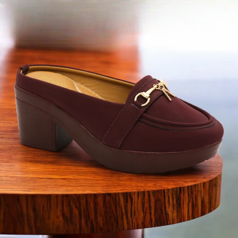Men's slippers with a decorative pom - pom or tassel M0457 open back