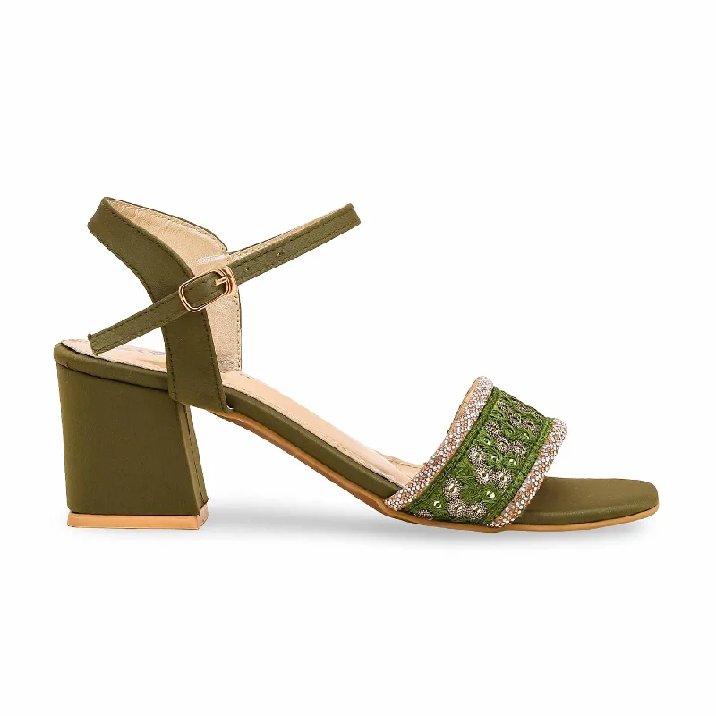 Men's sandals in a neutral color like black or brown Men's sandals in a neutral color like black or brown Olive Fancy Sandal FN6030 Men's sandals in a neutral color like black or brown Men's sandals in a neutral color like black or brown Olive Fancy Sandal FN6030