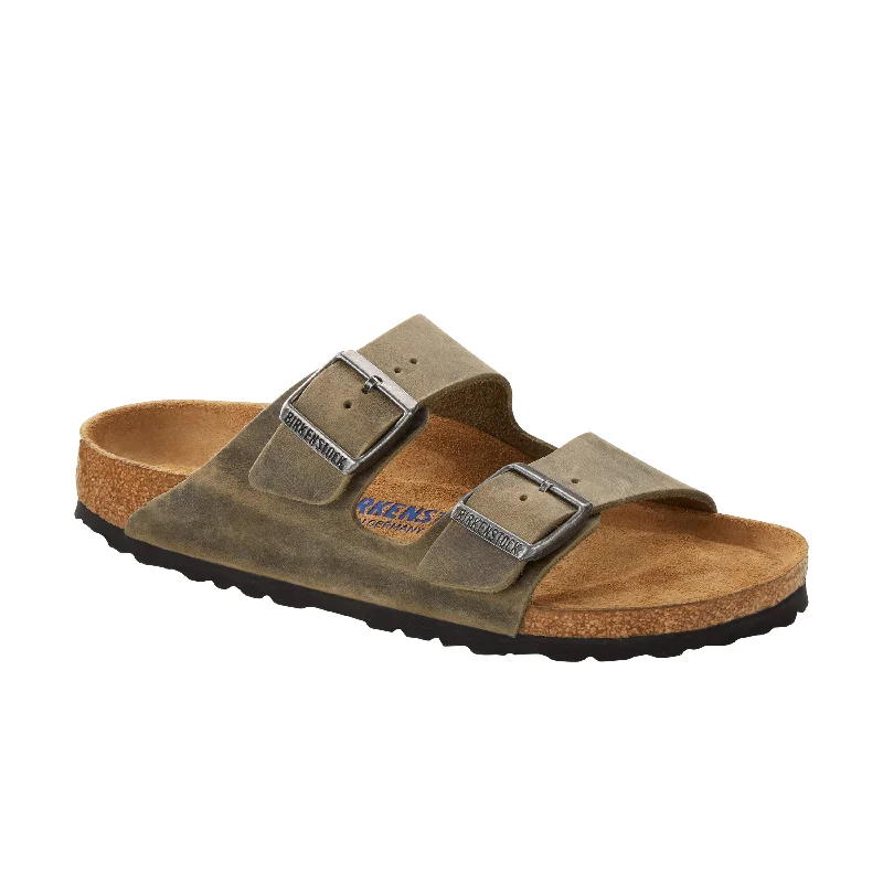 Men's sandals in a neutral color like black or brown Men's sandals in a neutral color like black or brown Arizona SFB Faded Khaki Oiled Leather Men's sandals in a neutral color like black or brown Men's sandals in a neutral color like black or brown Arizona SFB Faded Khaki Oiled Leather