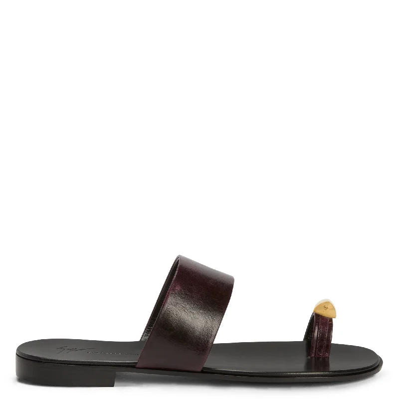 Men's loafers with a perforated leather upper for ventilation Men's loafers with a perforated leather upper for ventilation Giuseppe Zanotti Norbert Men's loafers with a perforated leather upper for ventilation Men's loafers with a perforated leather upper for ventilation Giuseppe Zanotti Norbert