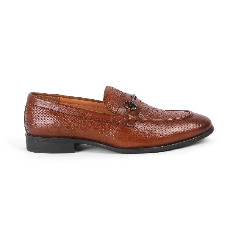 Men's loafers with a pointed toe for a stylish appearance Men's loafers with a pointed toe for a stylish appearance Tresmode Fetch Camel Men's Textured Leather Loafers Men's loafers with a pointed toe for a stylish appearance Men's loafers with a pointed toe for a stylish appearance Tresmode Fetch Camel Men's Textured Leather Loafers