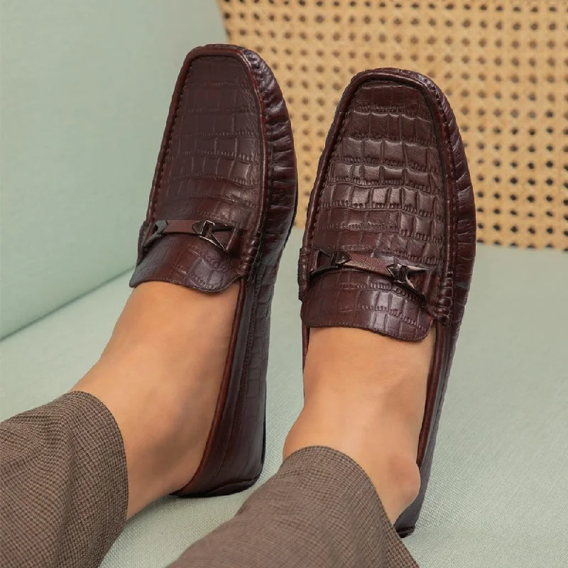 Men's loafers with a smooth leather finish Men's loafers with a smooth leather finish The Hummer Brown Men's Leather Driving Loafers Tresmode Men's loafers with a smooth leather finish Men's loafers with a smooth leather finish The Hummer Brown Men's Leather Driving Loafers Tresmode