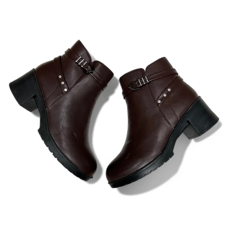Men's slippers with a breathable fabric upper Brown long shoes