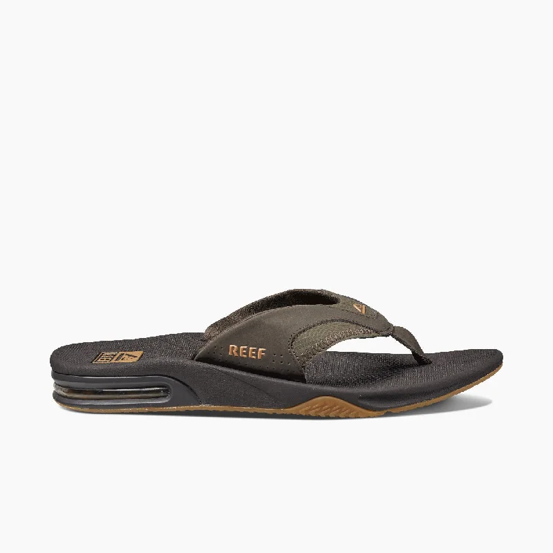 Men's sandals with a flexible sole for easy movement Men's sandals with a flexible sole for easy movement Fanning