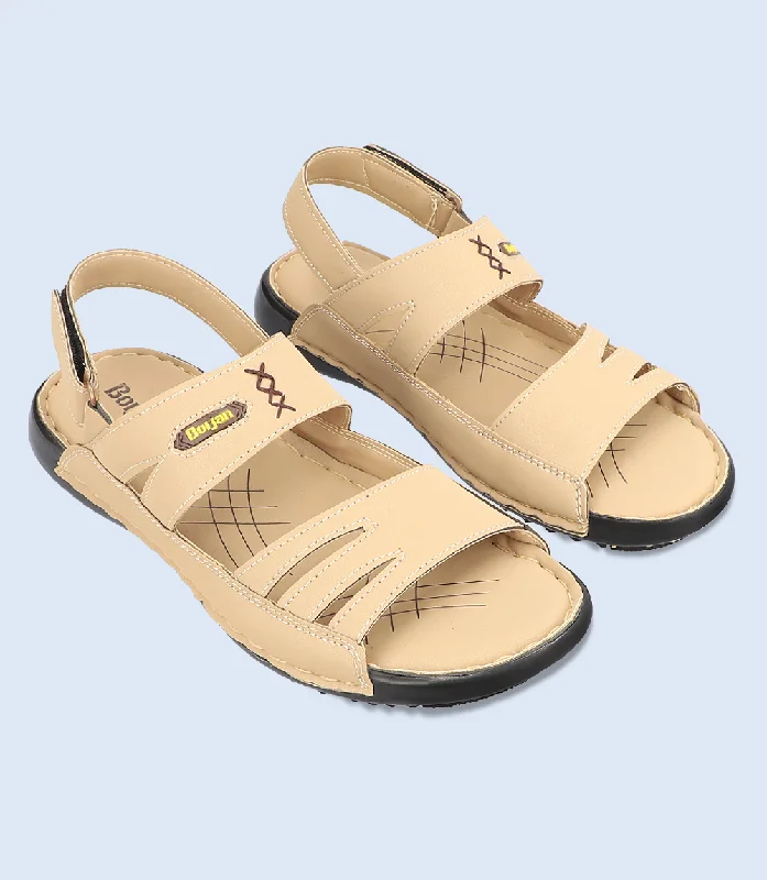 Men's sandals with a toe post design Men's sandals with a toe post design BM5684-BEIGE-Men Sandal Men's sandals with a toe post design Men's sandals with a toe post design BM5684-BEIGE-Men Sandal