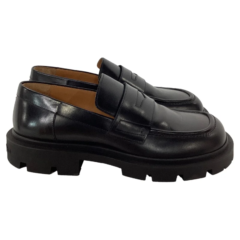 Men's loafers with a moc - toe design Men's loafers with a moc - toe design Maison Margiela Ivy Loafers in Black Leather Men's loafers with a moc - toe design Men's loafers with a moc - toe design Maison Margiela Ivy Loafers in Black Leather