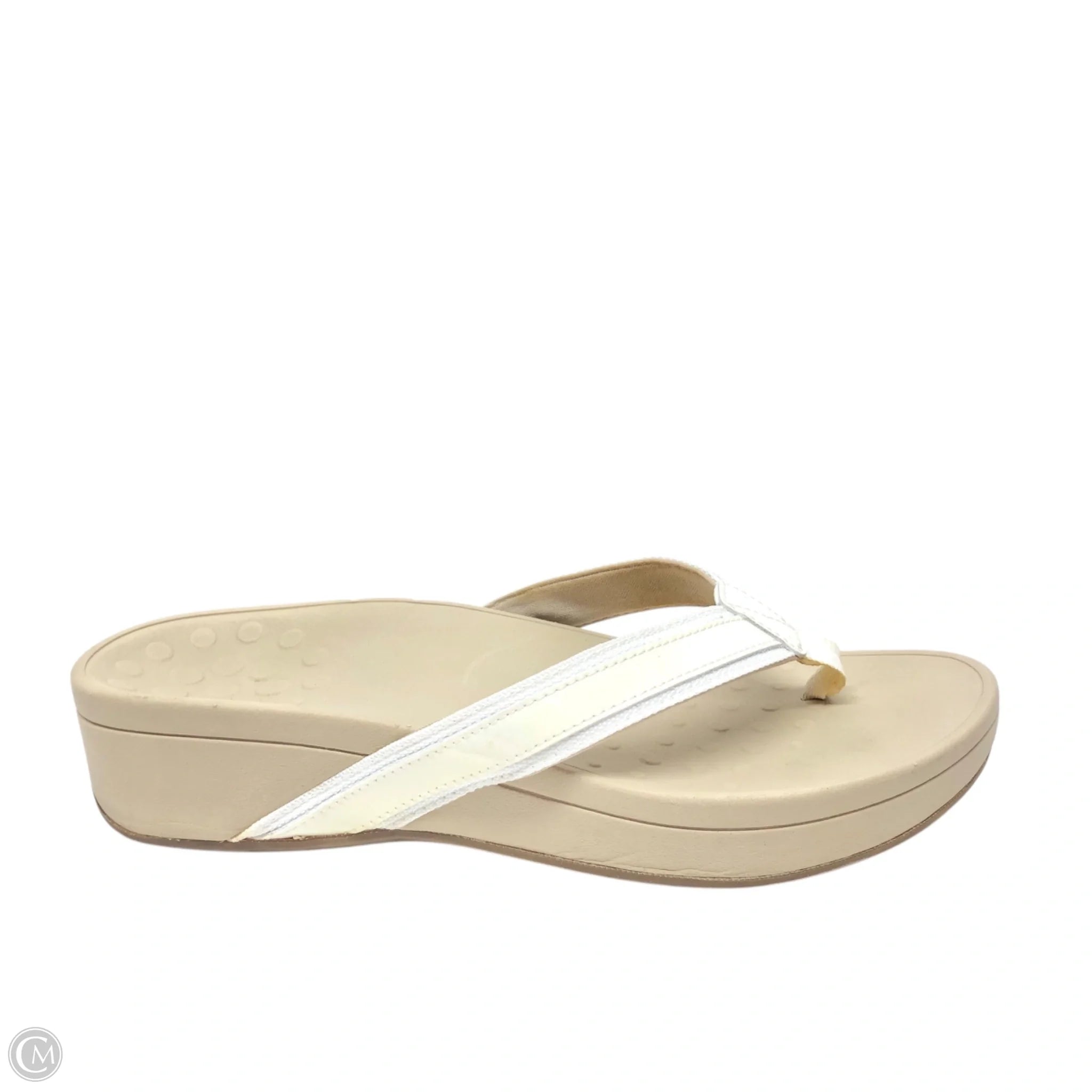 Men's sandals with a contrast stitching detail Men's sandals with a contrast stitching detail Sandals Flip Flops By Vionic In Cream, Size: 9 Men's sandals with a contrast stitching detail Men's sandals with a contrast stitching detail Sandals Flip Flops By Vionic In Cream, Size: 9