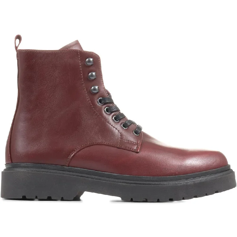 Men's casual shoes with a low - profile design Enzo Leather Ankle Boots - ENZO / 322 967 Men's casual shoes with a low - profile design Enzo Leather Ankle Boots - ENZO / 322 967