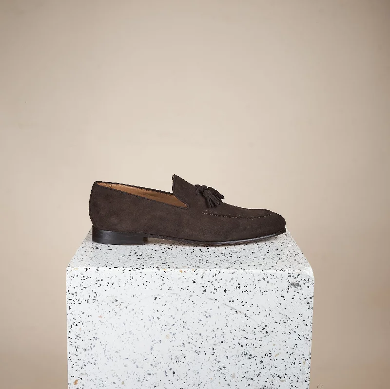 Men's loafers with a tassel front for a classic look Men's loafers with a tassel front for a classic look Mirto - Men's Tassel Loafer Brown Suede Men's loafers with a tassel front for a classic look Men's loafers with a tassel front for a classic look Mirto - Men's Tassel Loafer Brown Suede