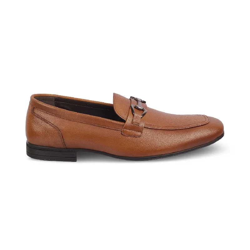 Men's loafers with a smooth leather finish Men's loafers with a smooth leather finish The Bremen Tan Men's Leather Loafers Tresmode Men's loafers with a smooth leather finish Men's loafers with a smooth leather finish The Bremen Tan Men's Leather Loafers Tresmode