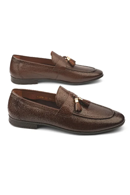 Men's loafers with a leather lining for comfort Men's loafers with a leather lining for comfort LOGO 11050 BRA Men's loafers with a leather lining for comfort Men's loafers with a leather lining for comfort LOGO 11050 BRA