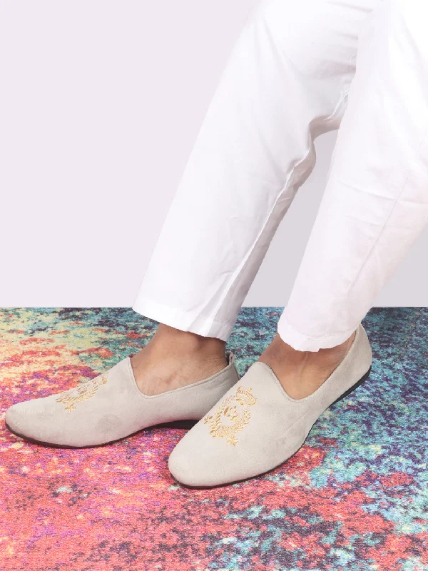 Men's casual shoes with a sporty look and feel Men Metal Velvet Embroidery Party Casual Loafer Shoes Men's casual shoes with a sporty look and feel Men Metal Velvet Embroidery Party Casual Loafer Shoes