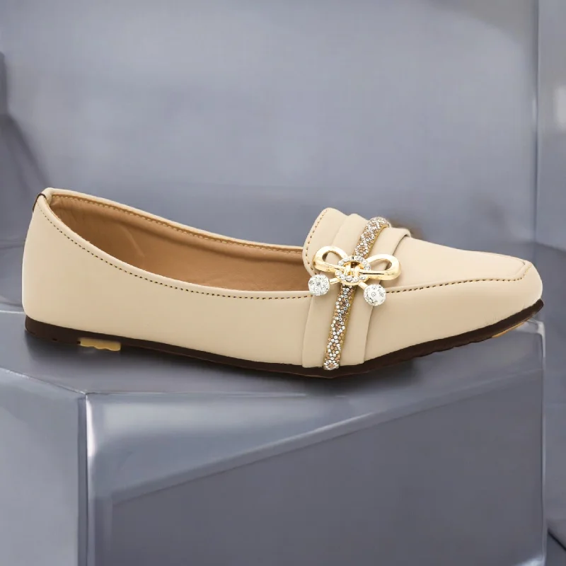 Men's slippers with a Velcro closure for easy on and off M0512 pearl pump