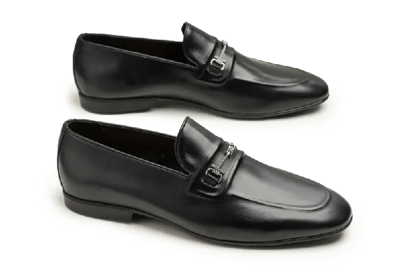 Men's loafers with a moc - toe design Men's loafers with a moc - toe design LOGO 1093 BKA Men's loafers with a moc - toe design Men's loafers with a moc - toe design LOGO 1093 BKA