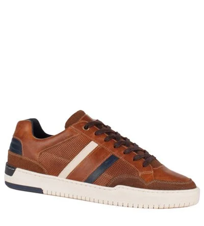 Men's casual shoes with a logo patch on the tongue TOMMY BOWE GESI BROWN